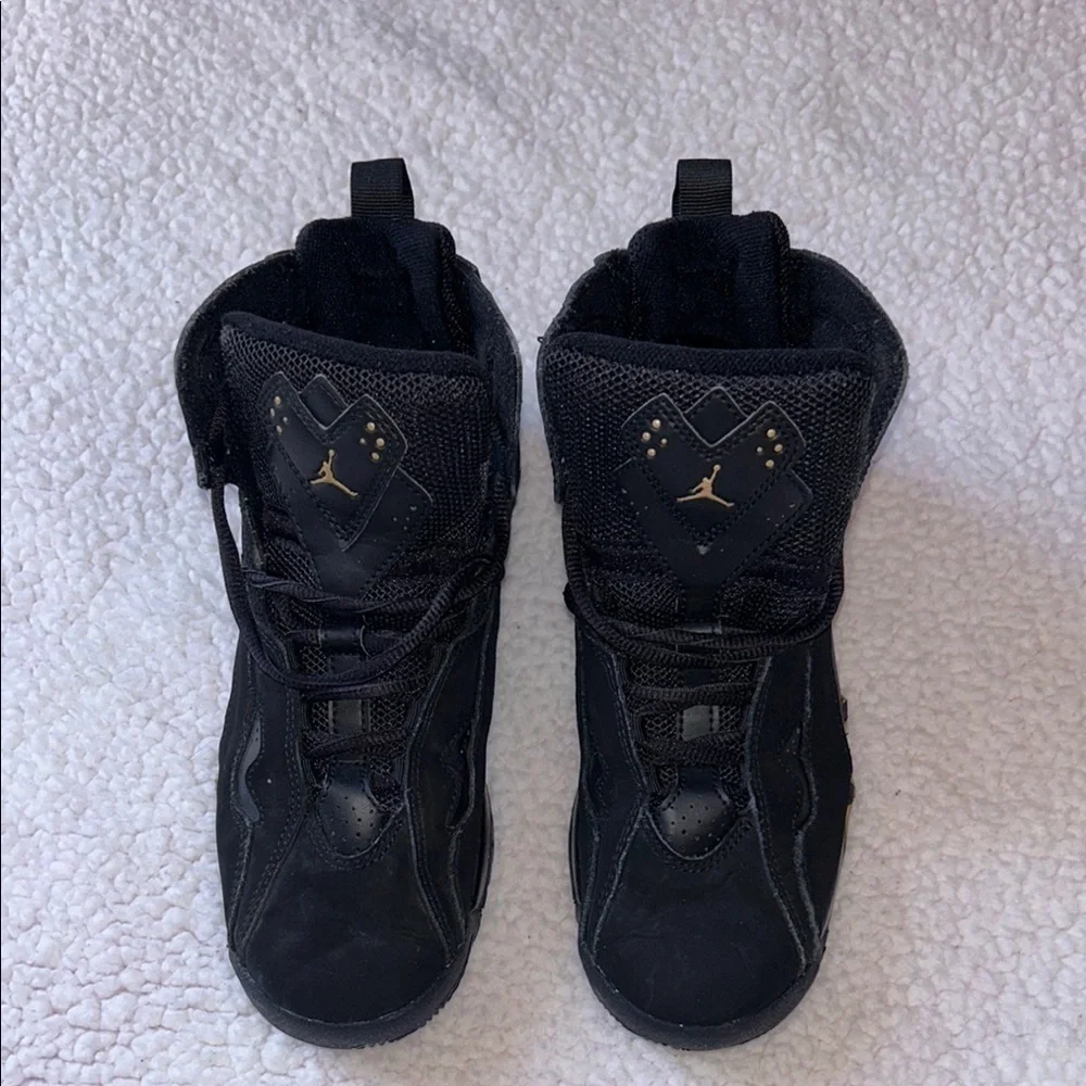 Jordan Black and Gold High-Top Sneakers Unisex’s